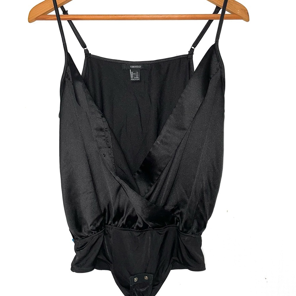 Forever 21 Women’s Black Body Suit, Spaghetti Straps, Snap Buttons, Size Small